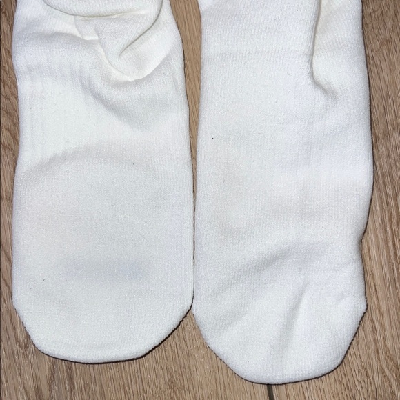 EUC - Nike White Dri-Fit Athletic Socks and Matrix Blue Shin Guards - Picture 16 of 16